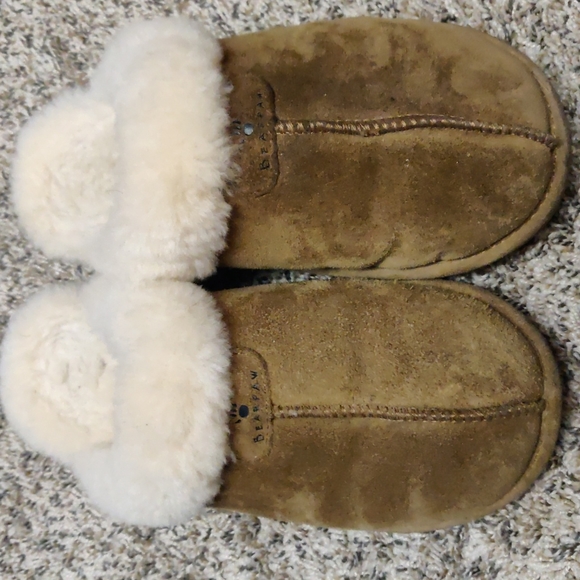 Bearpaw Loki II Sheepskin Slippers - Picture 1 of 4